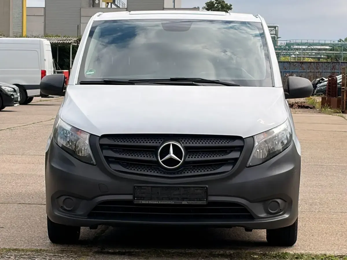 Gebraucht Mercedes Vito 163 PS (119 kW) 2016 Weiß Van