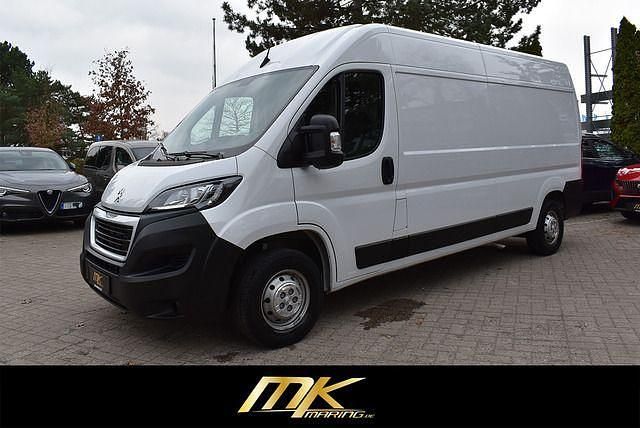 Gebraucht Peugeot Boxer 140 PS (102 kW) 2024 Kaolin weiß Van