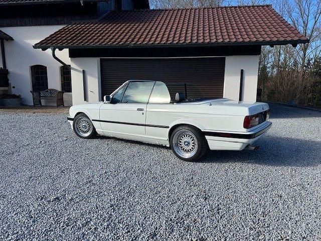 Gebraucht BMW 325 Cabriolet Performance 170 PS (125 kW) 1992 Weiß Cabrio