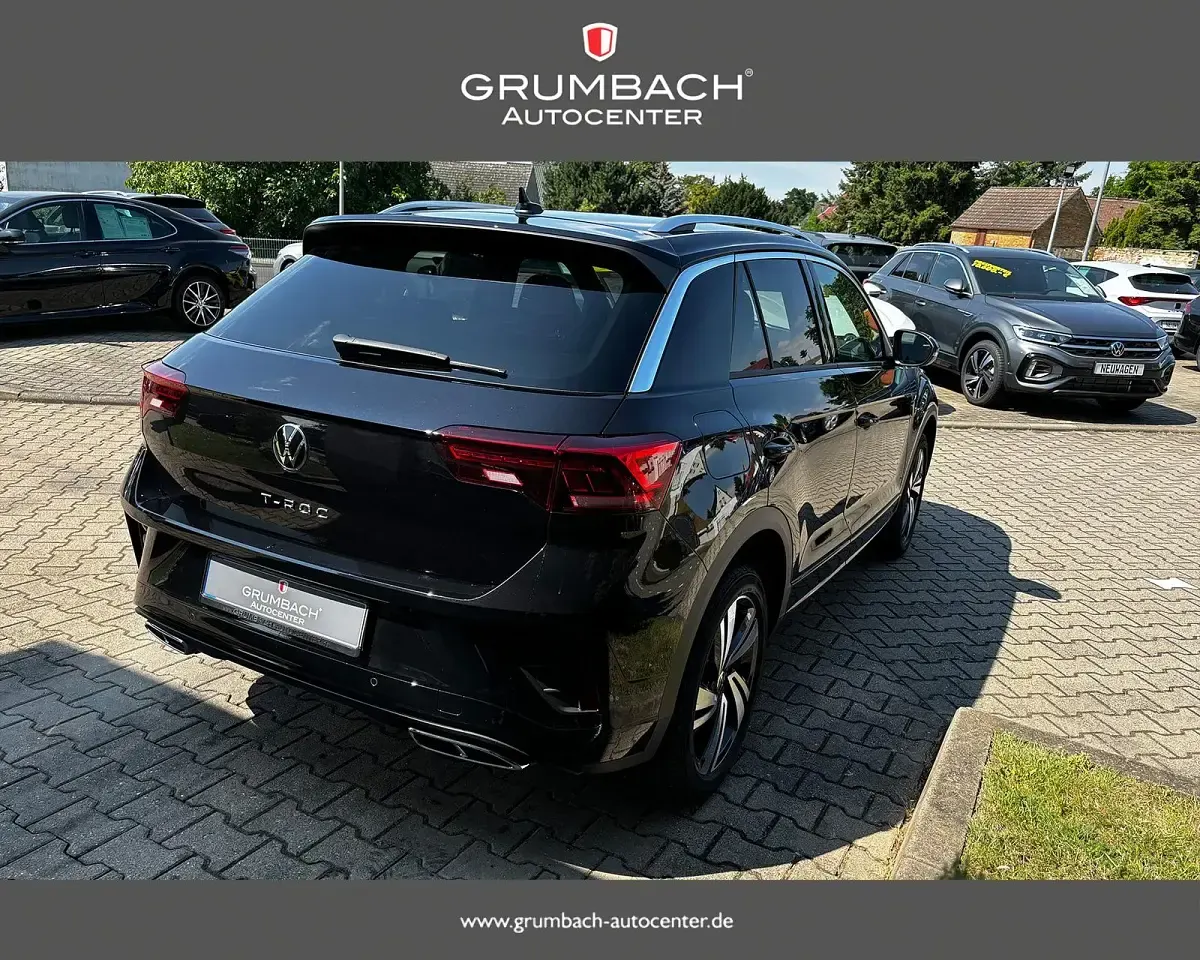 Neu VW T-Roc R-line Edition 150 PS (110 kW) 2025 2t deep black perleffekt SUV