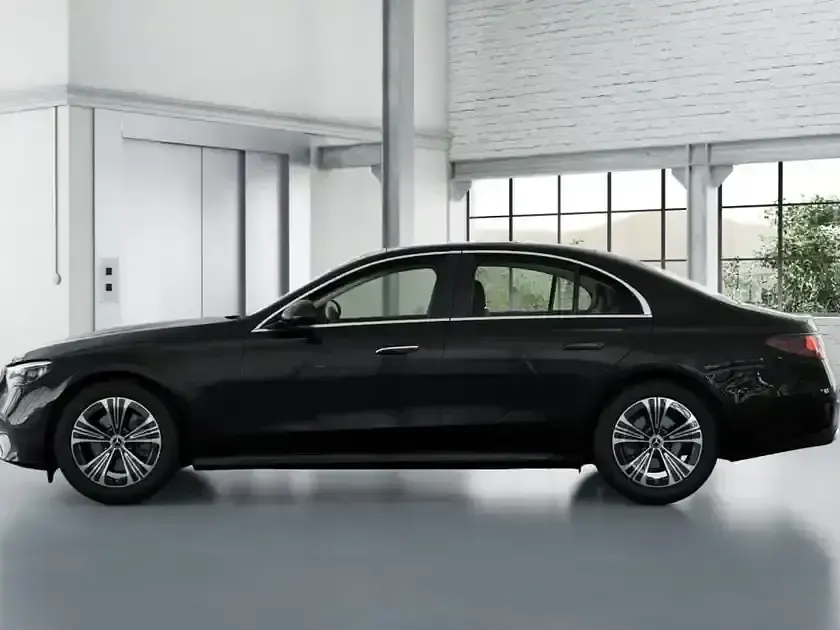 Gebraucht Mercedes E220 Avantgarde 197 PS (144 kW) 2025 Schwarz metalliclack obsidians Limousine