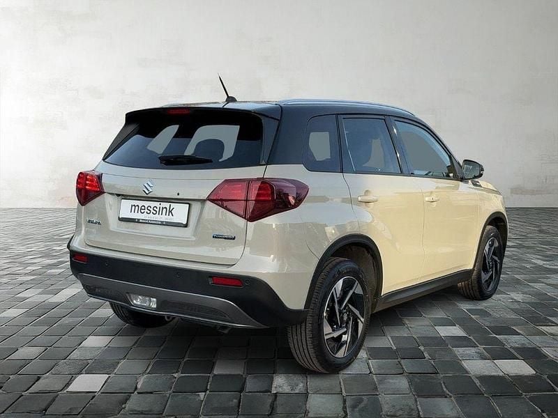 Neu Suzuki Vitara Comfort+ 102 PS (75 kW) 2025 Beige SUV