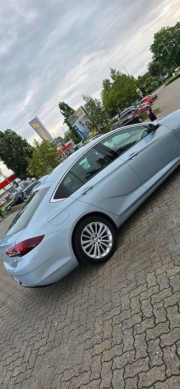 Grau Gebraucht 2017 Opel Insignia Limousine | 14.000 € (Fairer Preis) - Bild 1/4