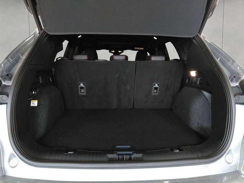 Gebraucht Ford Kuga ST-Line X 151 PS (111 kW) 2024 Solar silver metallic SUV