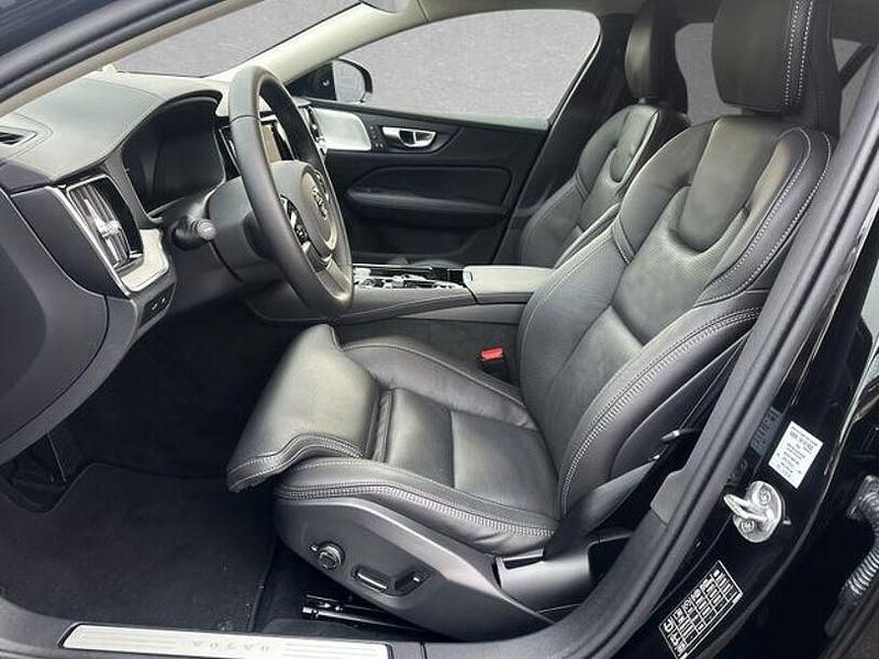 Gebraucht Volvo V60 Ultra 455 PS (334 kW) 2025 Onyx schwarz Kombi
