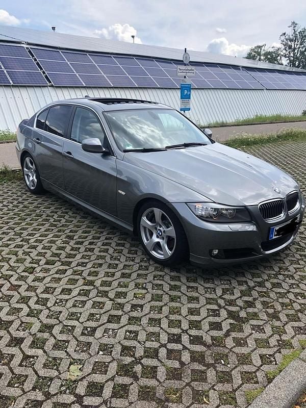 Second-hand BMW 330 272 CP (200 kW) 2011 Gri Berlinǎ