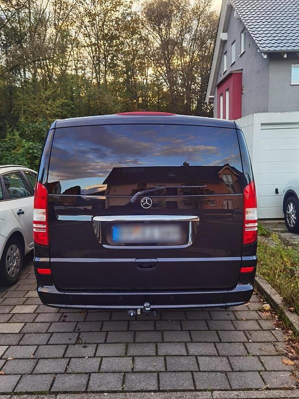 Gebraucht Mercedes Viano 224 PS (164 kW) 2013 Schwarz Van / Kleinbus