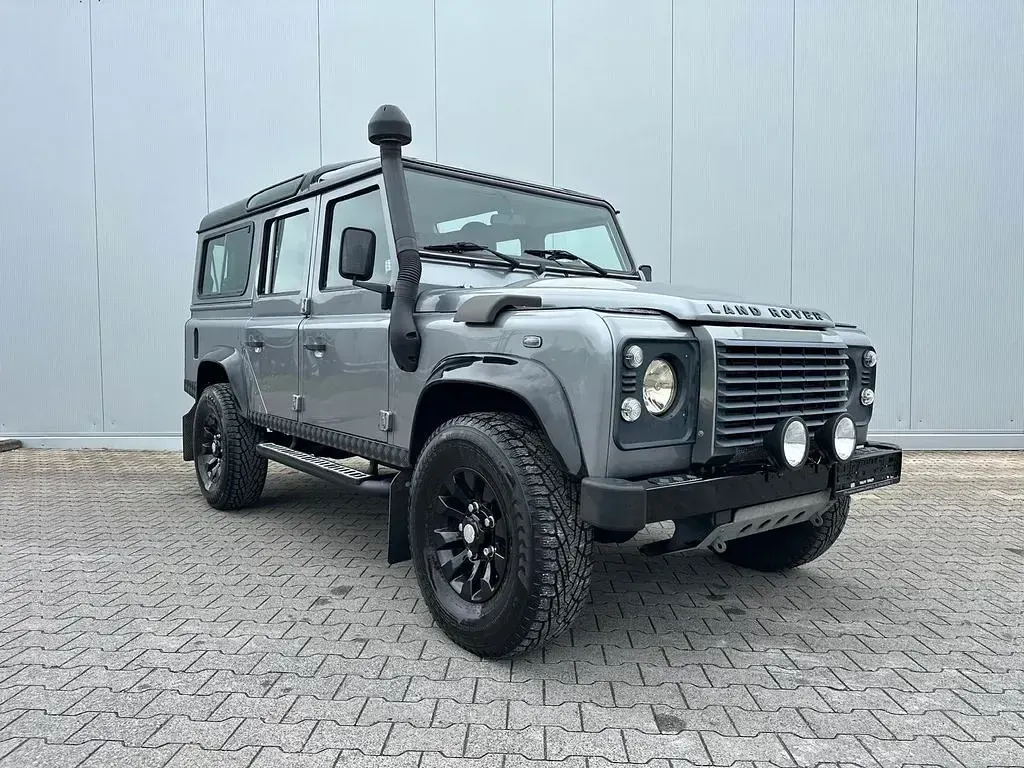 Gebraucht Land Rover Defender 122 PS (89 kW) 2013 Grau Kombi