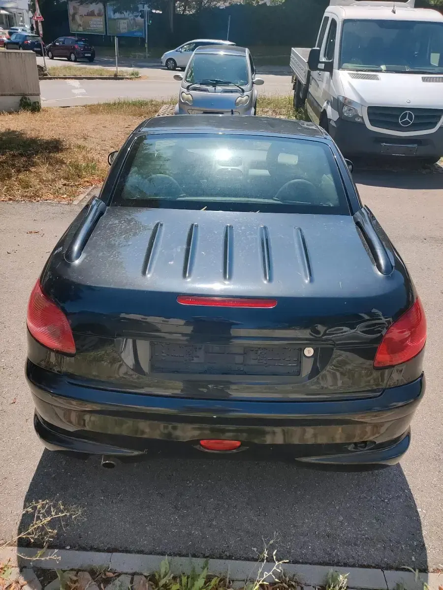 Gebraucht Peugeot 206 CC 110 PS (80 kW) 2004 Schwarz Cabrio