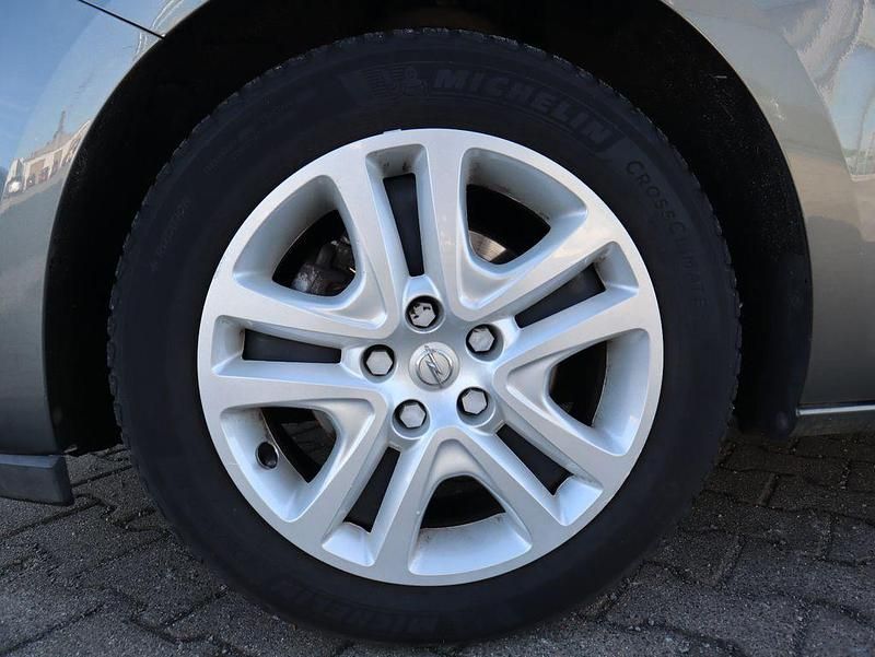 Gebraucht Opel Astra Edition 110 PS (80 kW) 2017 Grau Kombi