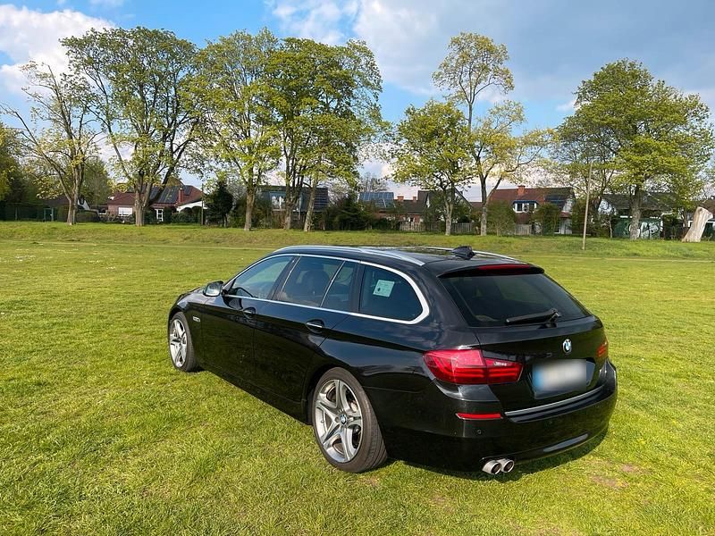 Gebraucht BMW 520 184 PS (135 kW) 2014 Schwarz Kombi