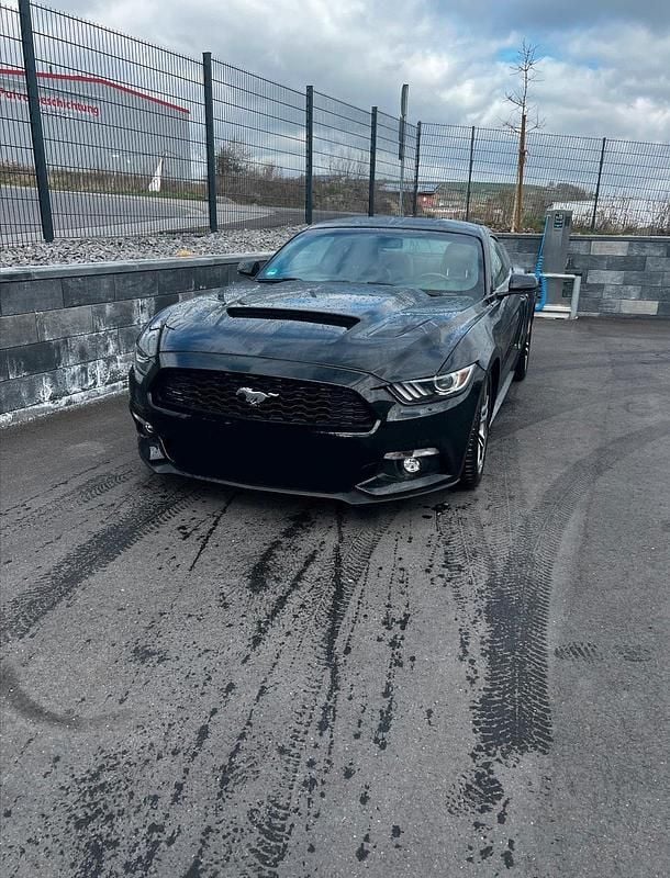 Gebraucht Ford Mustang GT 318 PS (233 kW) 2015 Schwarz Coupé