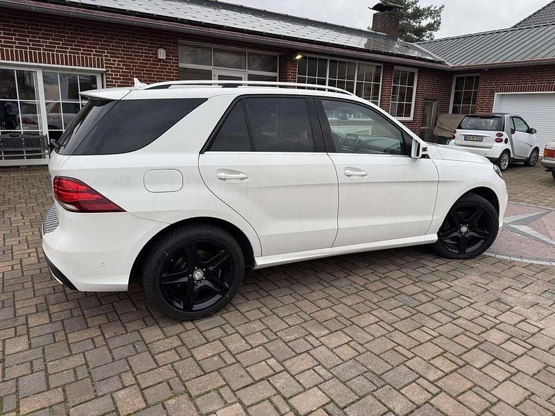Gebraucht Mercedes GLE350 AMG 258 PS (189 kW) 2016 Polarweiss  unilack SUV
