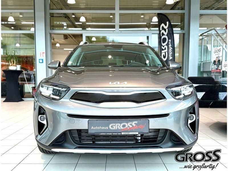 Neu Kia Stonic 101 PS (74 kW) 2025 Grau SUV