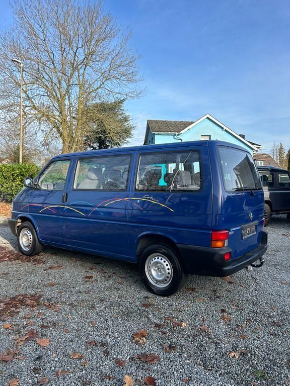 Gebraucht VW T4 77 PS (56 kW) 1996 Blau Van