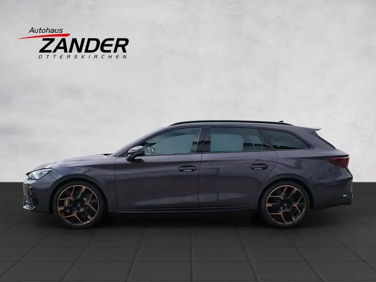 Neu Cupra Leon VZ 333 PS (244 kW) 2026 Dark void (violett) Kombi