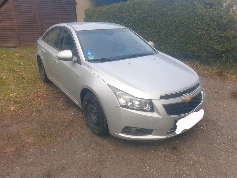 Gebraucht Chevrolet Cruze LS 124 PS (91 kW) 2010 Grau Limousine