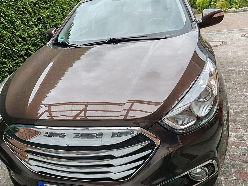 Braun Gebraucht 2013 Hyundai ix35 Edition SUV | 9.000 € (Fairer Preis) - Bild 1/3