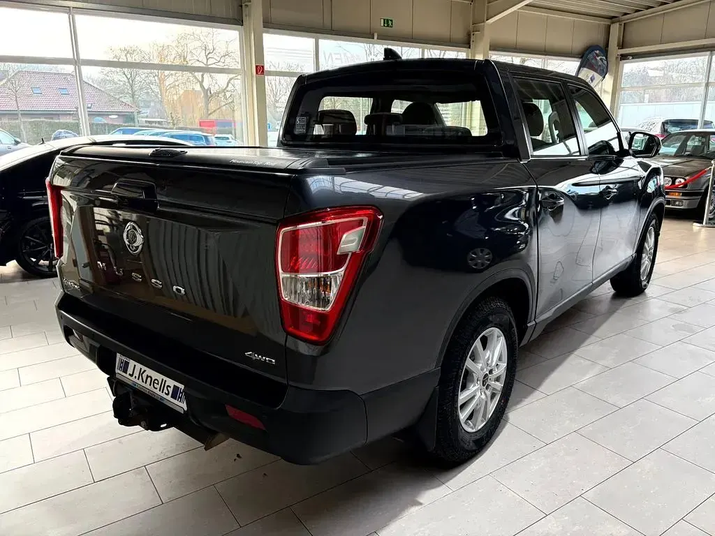 Gebraucht SsangYong Musso Quartz 181 PS (133 kW) 2019 Grau Pickup