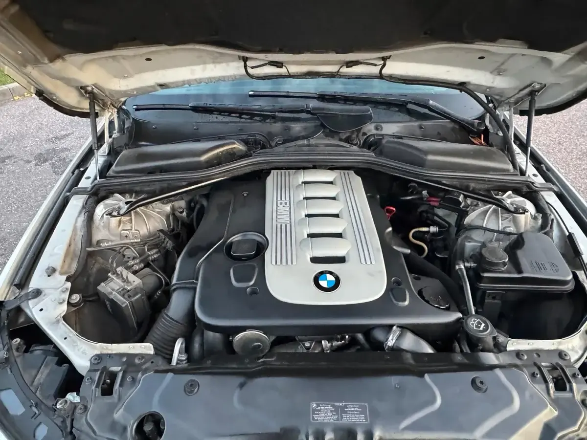 Brugt BMW 525 177 HK (130 kW) 2004 Sølv Stationcar