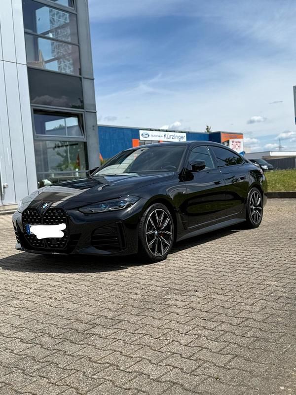 Schwarz Gebraucht 2023 BMW M440 M Sport Limousine | 50.755 € (Guter Preis) - Bild 1/4