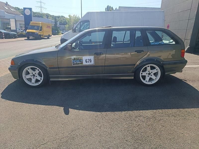 Gebraucht 1998 BMW 320 Kombi | 3.000 € (Fairer Preis) - Bild 1/4