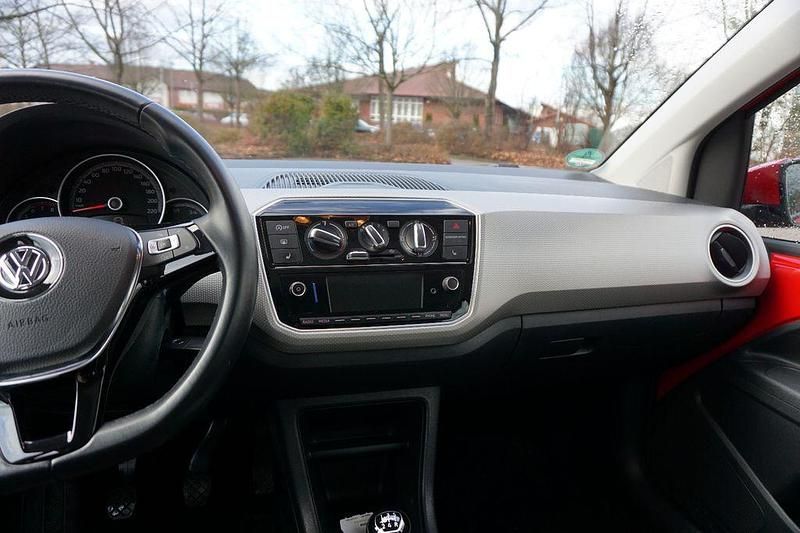 Gebraucht VW up! high up! 75 PS (55 kW) 2019 Rot Kleinwagen