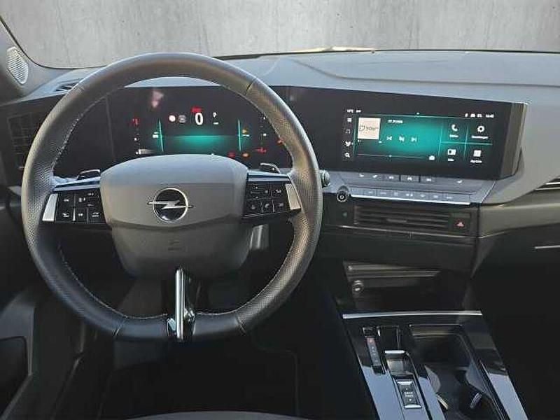 Gebraucht Opel Astra 131 PS (96 kW) 2024 Karbon schwarz (metallic) Limousine