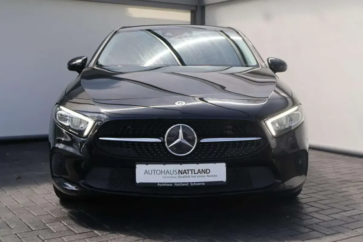 Gebraucht Mercedes A220 Progressive 190 PS (139 kW) 2021 Kosmosschwarz Limousine