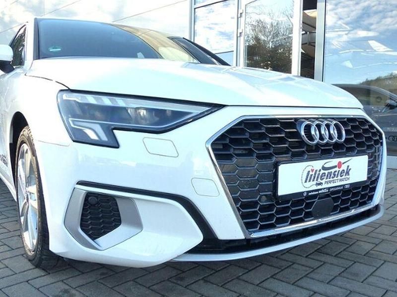 Gebraucht Audi A3 Advanced 150 PS (110 kW) 2022 Weiß Kombi
