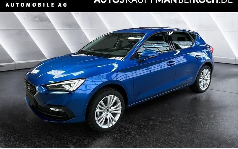 Blau Gebraucht 2024 Seat Leon Style Limousine | 26.990 € (Guter Preis) - Bild 1/4