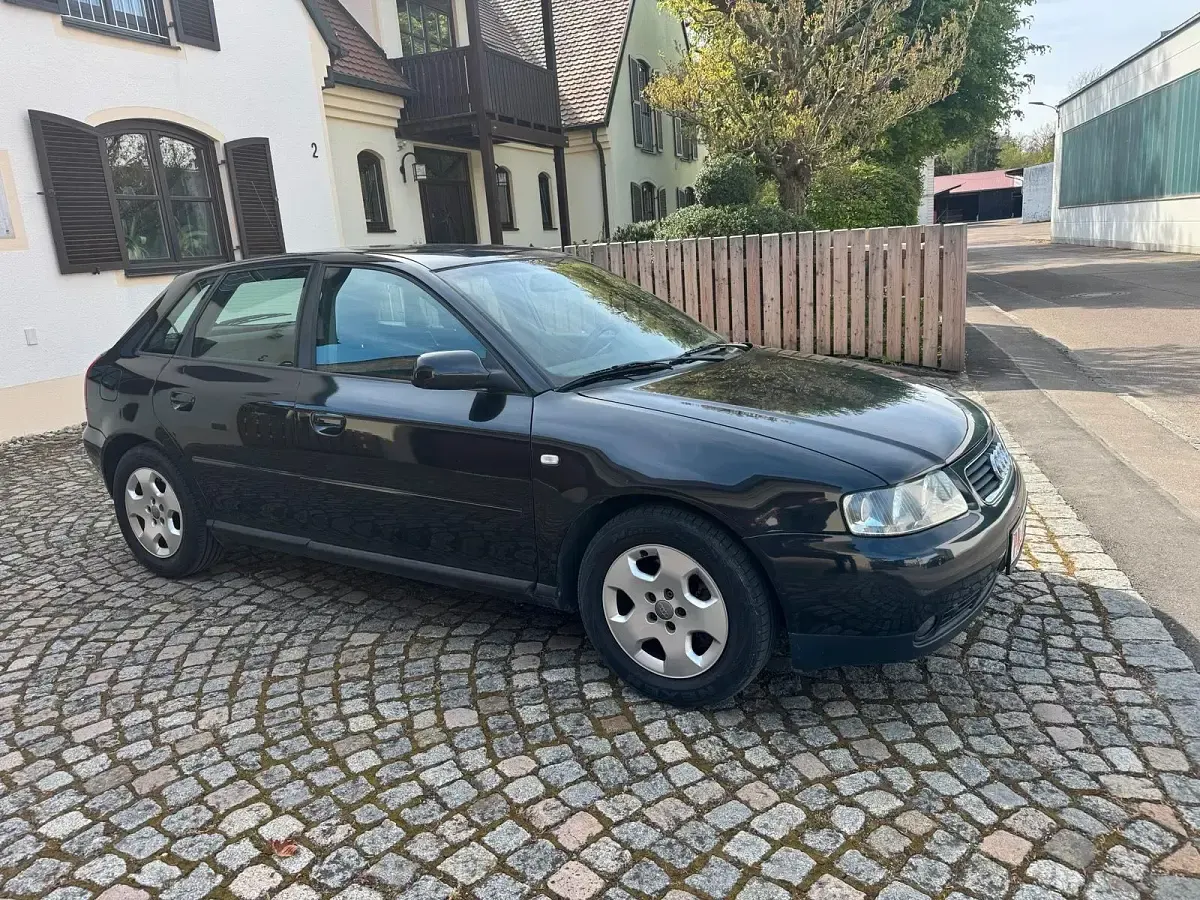 Gebraucht Audi A3 150 PS (110 kW) 2002 Schwarz Kleinwagen
