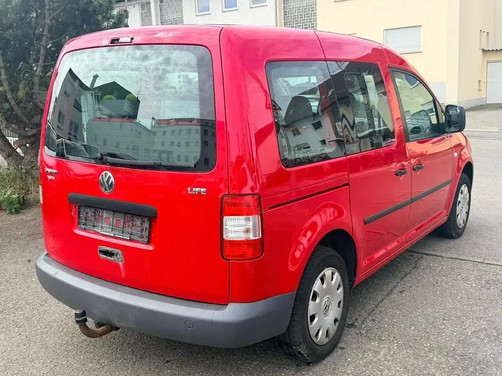 Używany VW Caddy Trendline 125 KM (91 kW) 2016 Niebieski Minivan