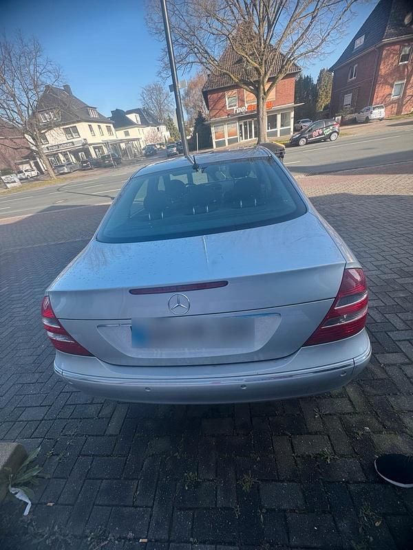 Gebraucht Mercedes E320 224 PS (164 kW) 2004 Silber Limousine