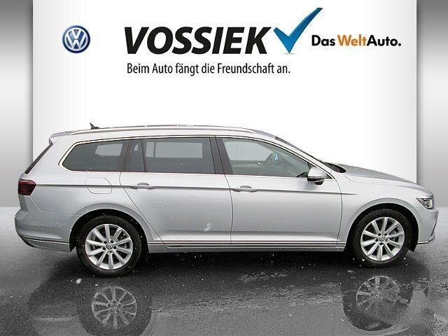 Gebraucht VW Passat Elegance 150 PS (110 kW) 2019 Silber metallic Kombi