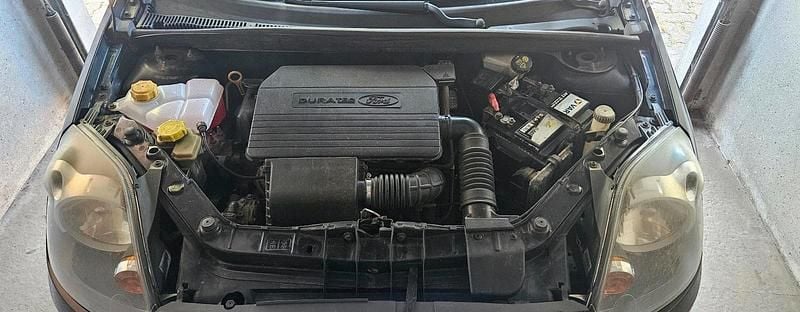 Blau Gebraucht 2007 Ford Fiesta Kleinwagen | 1.500 € (Fairer Preis) - Bild 1/4