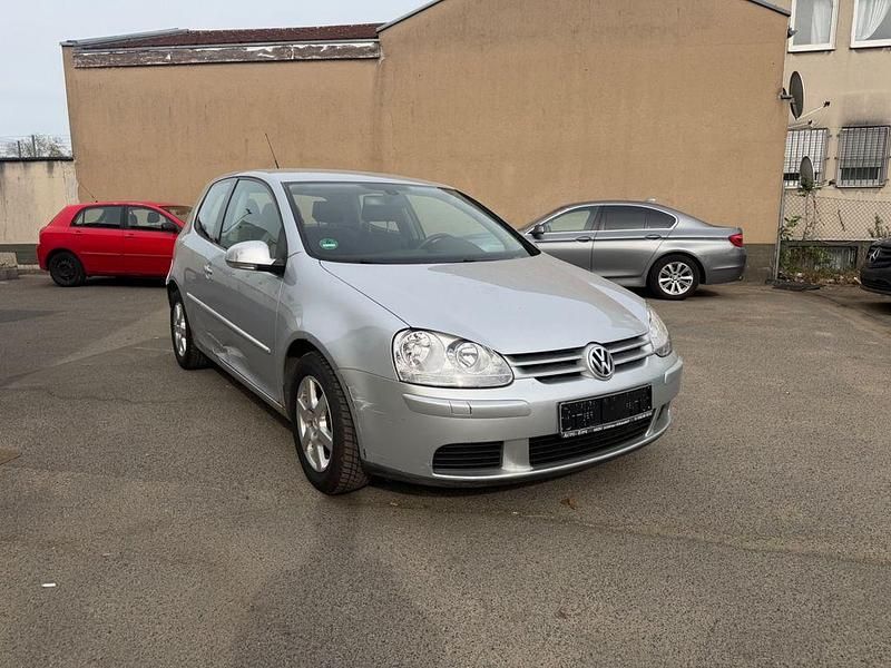 Gebraucht VW Golf IV 105 PS (77 kW) 2005 Silber Limousine