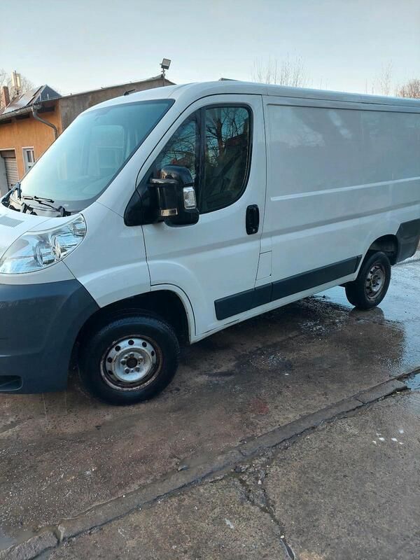 Weiß Gebraucht 2011 Citroën Jumper Van / Kleinbus | 3.900 € (Superpreis) - Bild 1/4