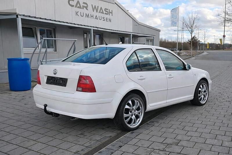 Gebraucht VW Bora 116 PS (85 kW) 2001 Weiß Limousine