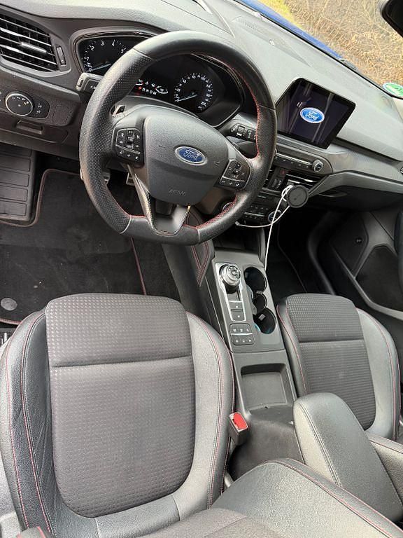 Gebraucht Ford Focus ST-Line 182 PS (133 kW) 2019 Blau Limousine