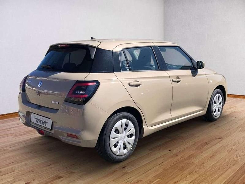 Neu Suzuki Swift Club 83 PS (61 kW) 2025 Caravan ivory Kleinwagen