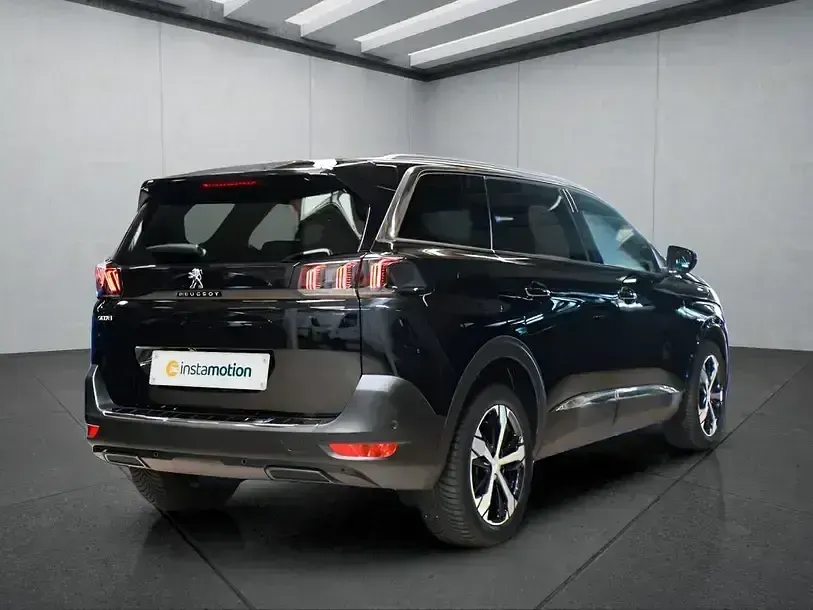 Gebraucht Peugeot 5008 131 PS (96 kW) 2023 Schwarz SUV
