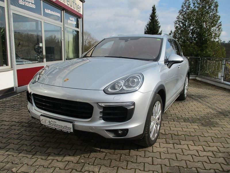 Silber Gebraucht 2015 Porsche Cayenne S SUV | 39.900 € (Fairer Preis) - Bild 1/4
