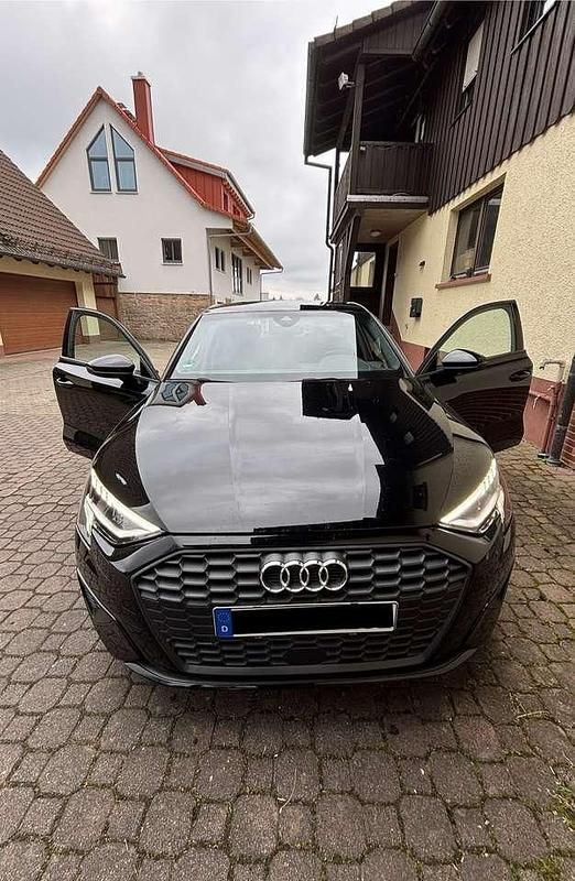 Gebraucht Audi A3 e-tron Basis 150 PS (110 kW) 2021 Schwarz Kleinwagen