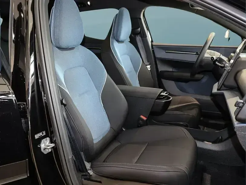 Gebraucht Volvo EX30 200 kW (272 PS) 2025 Schwarz SUV