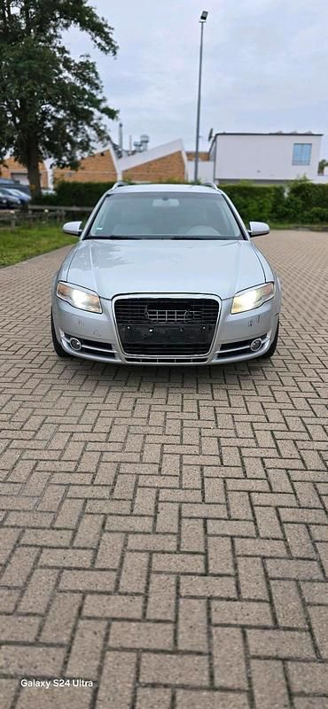 Gebraucht 2005 Audi A4 Kombi | 1.699 € (Guter Preis) - Bild 1/4