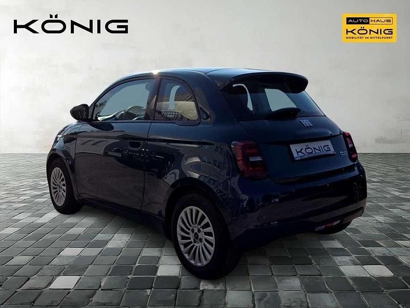 Gebraucht Fiat 500e 86 kW (118 PS) 2023 Grün Limousine