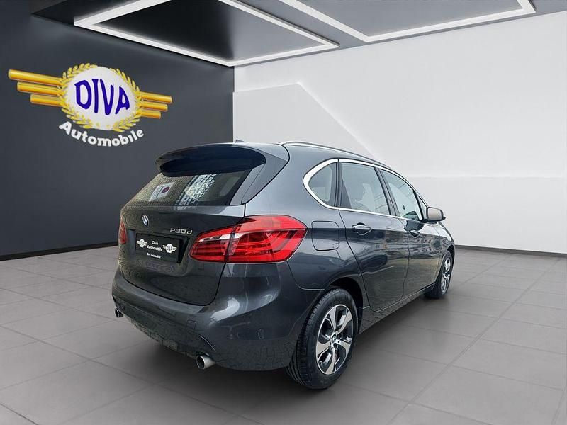 Gebraucht BMW 220 Active Tourer Basis 190 PS (139 kW) 2015 Grau Van / Kleinbus