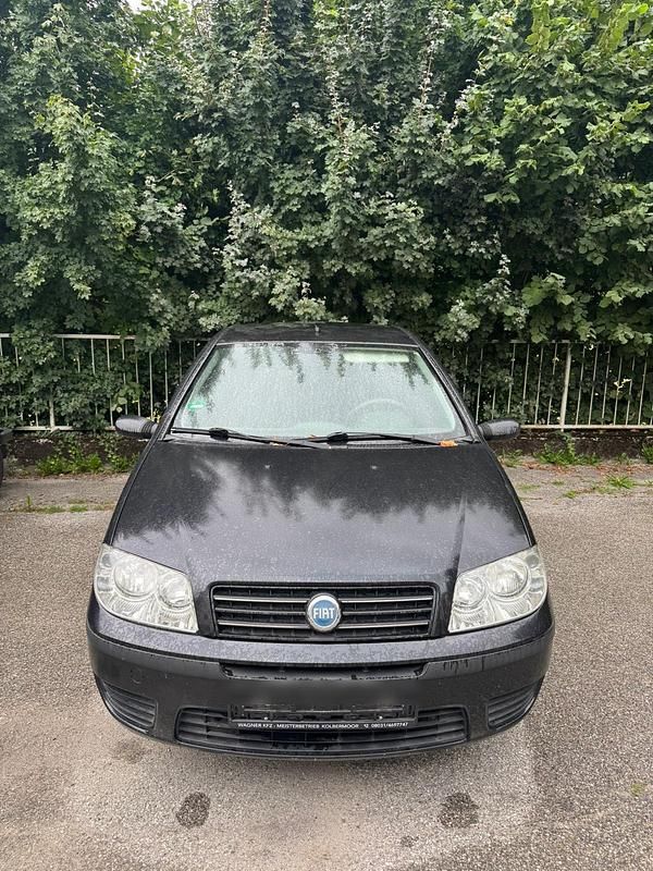 Schwarz Gebraucht 2006 Fiat Punto Kleinwagen | 250 € (Superpreis) - Bild 1/4