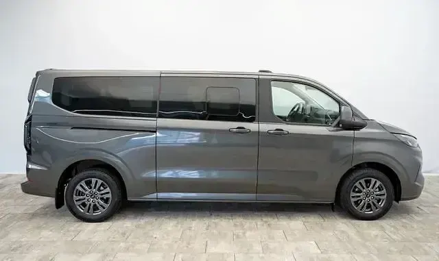 Gebraucht Ford Tourneo Custom Titanium 2025 Grau Van